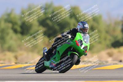 media/Nov-06-2022-SoCal Trackdays (Sun) [[208d2ccc26]]/Turn 7 Set 1 (1050am)/